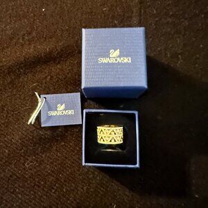 Swarovski Dazzling Ring with Crystals